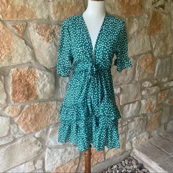 Green Ruffled Tue-Front Sundress - Picture 2 of 6